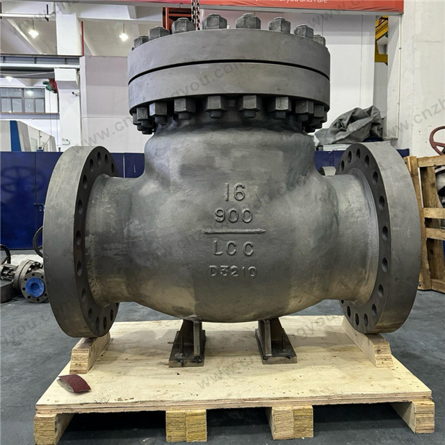 Bolted Cover Cryogenic LCC Swing Check Valve, 16'' 900LB, ASTM A352 LCC Body, ASTM A352 LCC Disc, Flanged Ends