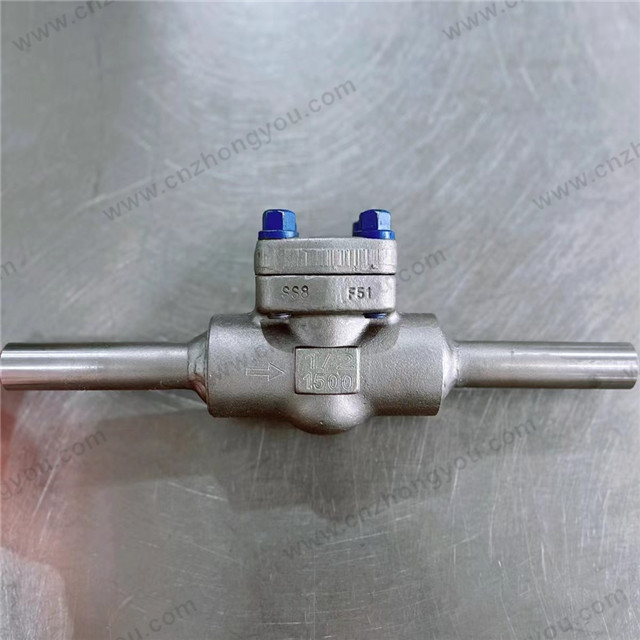 Extended Body Swing Check Valve, 0.5'' 1500LB, ASTM A182 F51 Body, ASTM A182 F51 Trim, BW Ends